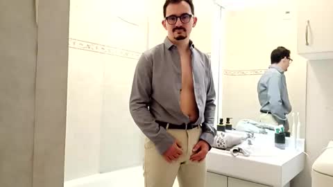 ilovecuteguy79 online show from May 5, 6:04 am