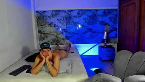 ANDRESRH  online show from May 23, 4:51 am