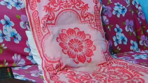 Suman Leo online show from May 10, 9:49 pm