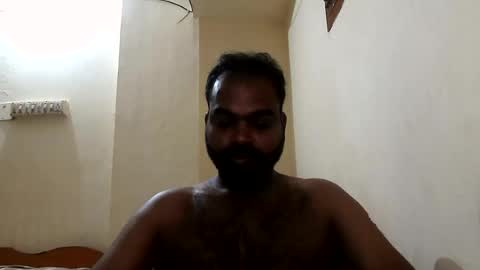 indianhairyguy23 online show from July 5, 8:32 am