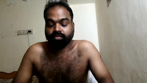 indianhairyguy23 online show from July 9, 8:01 pm