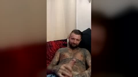 inkeychu94 online show from July 8, 5:39 pm