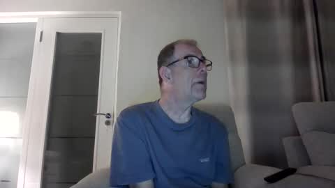 inthemood63 online show from May 4, 9:16 pm