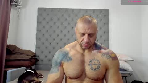 ironhulk22 online show from August 7, 9:49 am
