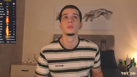 isaacblaze  online show from July 15, 3:35 am