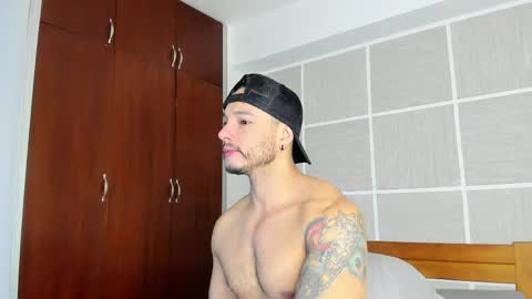 Isaac Surez online show from May 23, 12:10 pm
