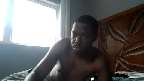 islandbey242 online show from May 25, 12:11 pm