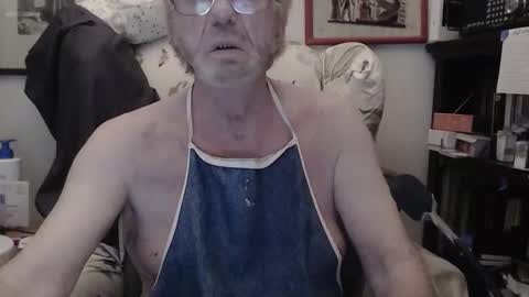 ImYourBitch online show from May 18, 4:07 am