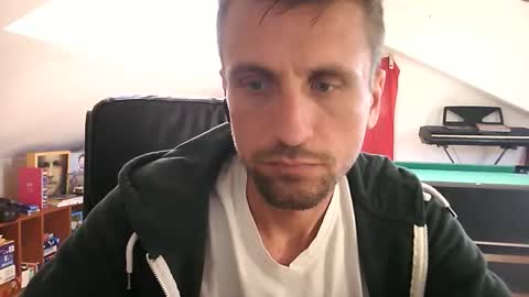 italiano116116 online show from April 30, 1:07 pm