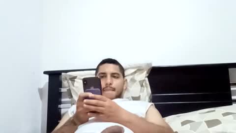 itboy04 online show from June 6, 5:57 am