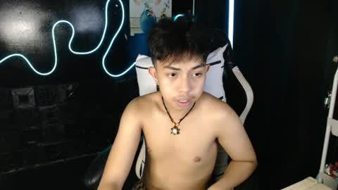 Kyle online show from August 2, 2:54 am