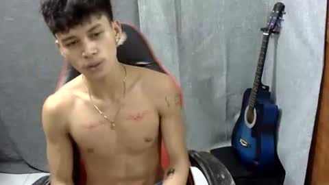 itzme_john online show from May 5, 2:13 am
