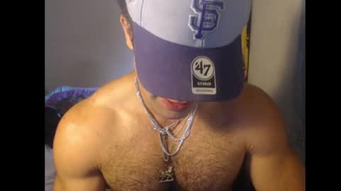 izak144 online show from August 6, 6:58 pm