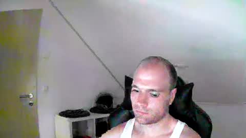 here4y online show from July 5, 12:12 pm