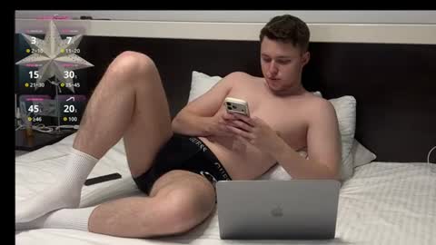 j_lyle_x online show from July 10, 7:05 pm