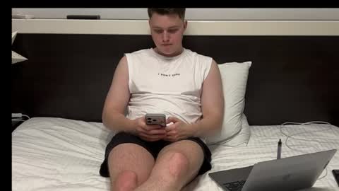 j_lyle_x online show from July 24, 7:54 pm