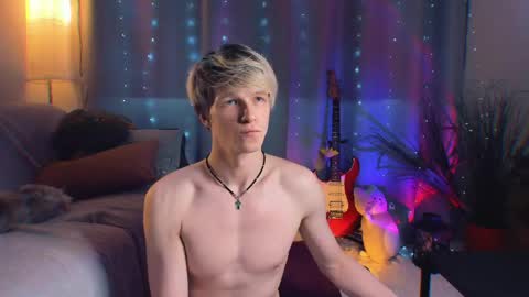 brestonsweet online show from April 28, 2:27 am