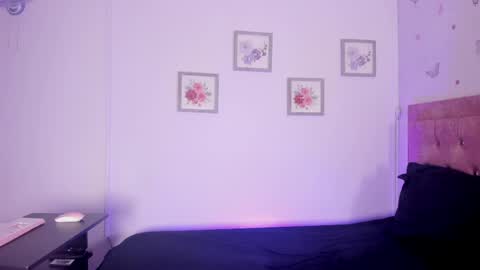 Jackk Russell  online show from May 17, 3:47 am