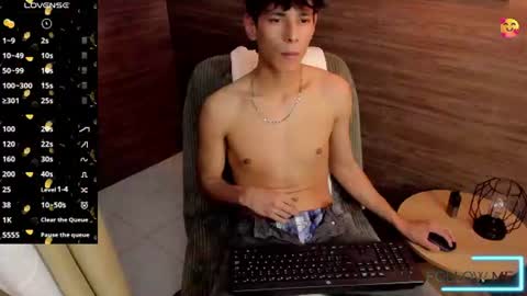 jacob_colliins online show from July 26, 9:23 pm