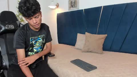 jacob_cum23 online show from July 7, 9:40 pm