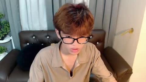 jacob_cuttieguy online show from June 25, 7:18 pm