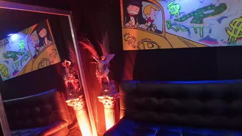 JACOB JAMES online show from April 28, 2:06 am