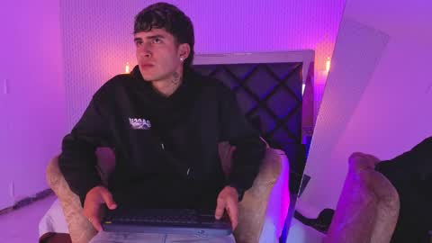 Jacob online show from May 18, 7:51 pm