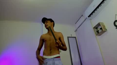 jacob_twink1 online show from July 17, 2:46 pm