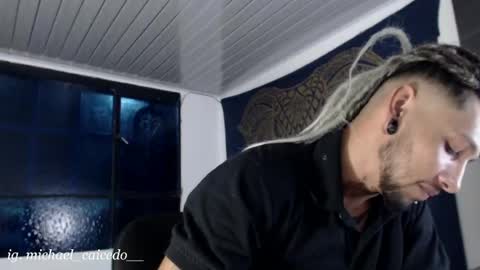 Michael Caicedo online show from June 27, 3:20 am