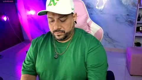daddy sir master bear online show from April 30, 11:20 pm