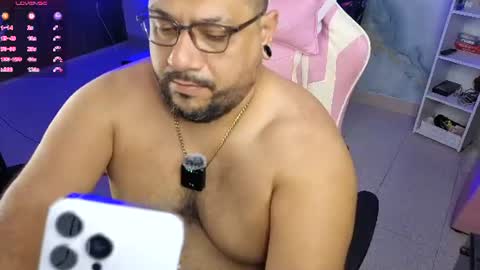 daddy sir master bear online show from July 24, 10:22 am