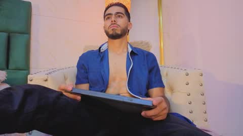 Jadiel online show from May 30, 12:16 pm