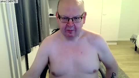 Jake2309 online show from July 1, 7:58 pm