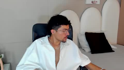 Jake  online show from June 11, 8:18 pm