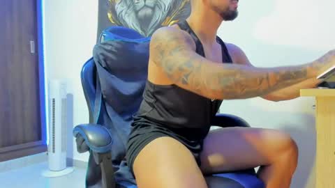 Jake fit online show from May 11, 12:29 pm