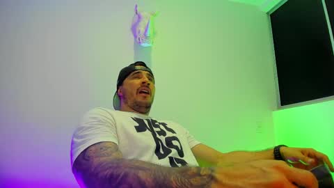 jakestone_1 online show from May 13, 3:36 am