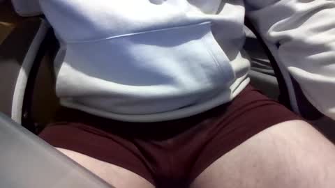 jakieg010 online show from May 24, 3:34 am