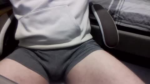 jakieg010 online show from August 4, 11:53 pm