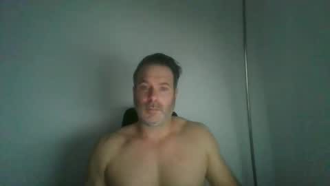 jam3s5959 online show from May 7, 10:04 am