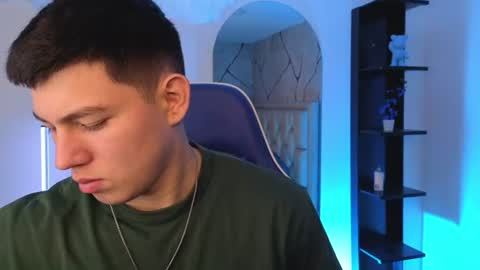 james_cr online show from June 13, 12:25 pm