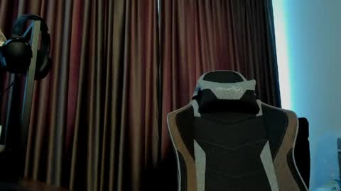 JamesMyers online show from April 29, 10:42 am