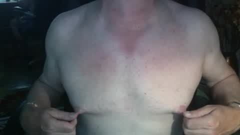 jamesray722 online show from May 10, 2:46 am