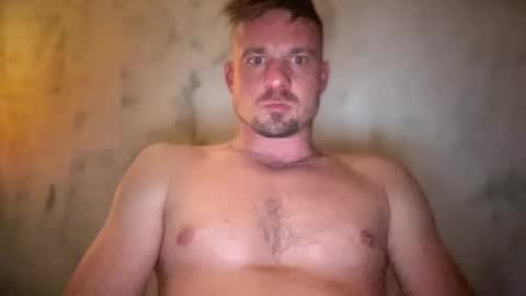 RoJan online show from May 22, 1:54 am