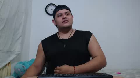 jason_boy_ online show from July 13, 5:31 am