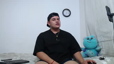 jason_boy_ online show from July 18, 5:47 am