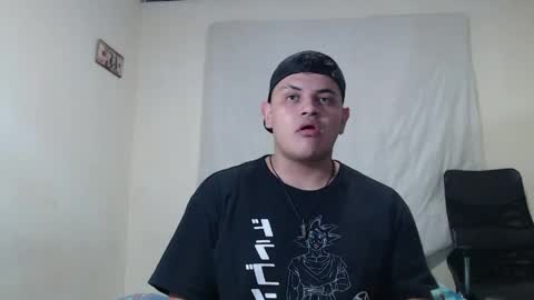 jason_boy_ online show from May 1, 5:43 am