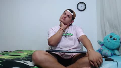 jason_boy_ online show from July 21, 10:39 am