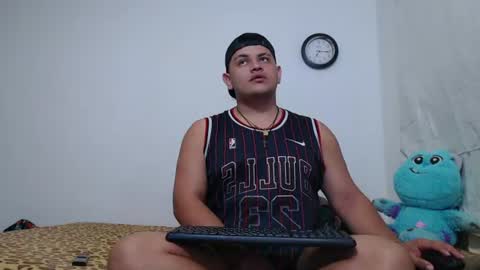 jason_boy_ online show from July 28, 5:04 am