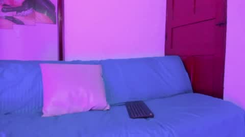 jave_rave online show from April 29, 4:17 am