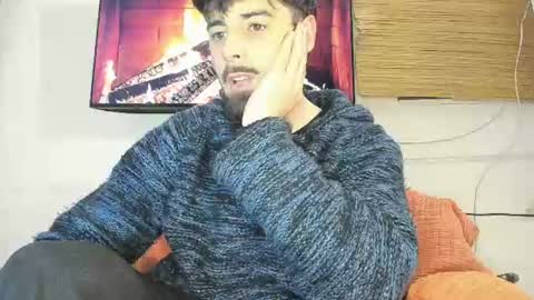 Javier  online show from July 25, 9:11 pm